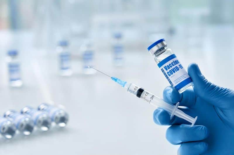 Estará exento de la ley de cuarentena si está completamente vacunado y tiene resultados negativos en la prueba de COVID-19.